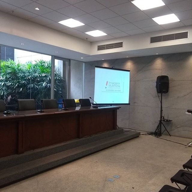 24327660_151373315590813_6803266387713196032_n